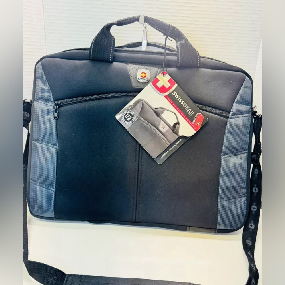 Swissgear By Wenger The Sherpa Computer Laptop Slimcase Bag 12" x 17" x 2"